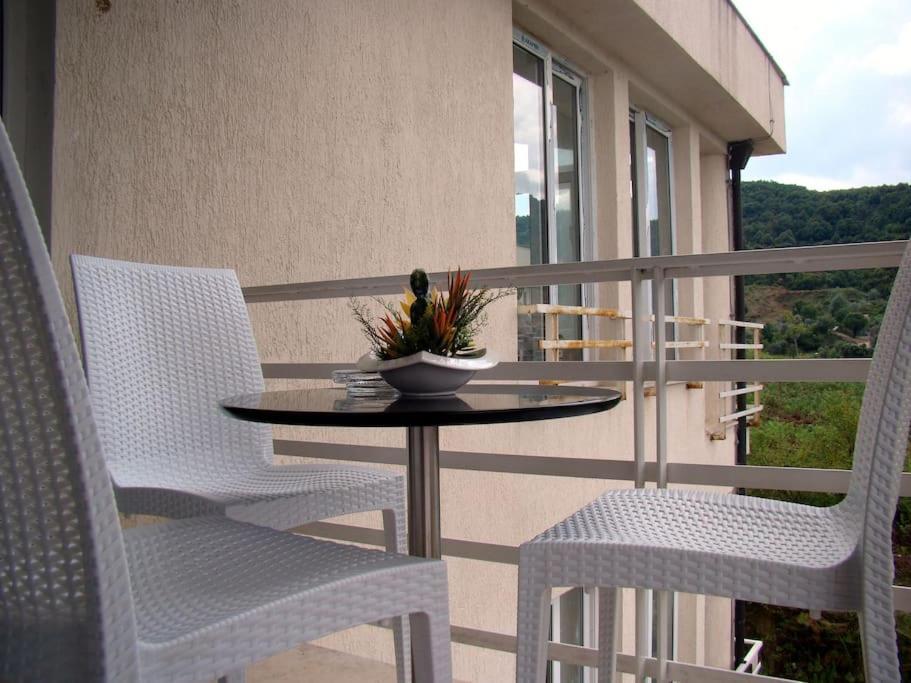 Exclusive Apartment Tirana Exterior foto